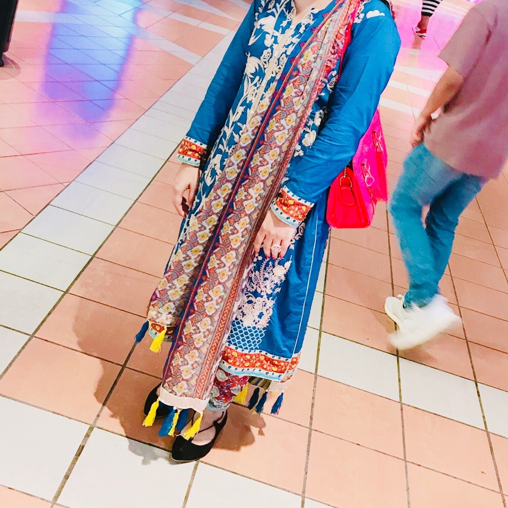 Lawn shalwar qamiz